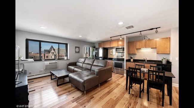 Photo - 607 W Wrightwood Ave Unit 602