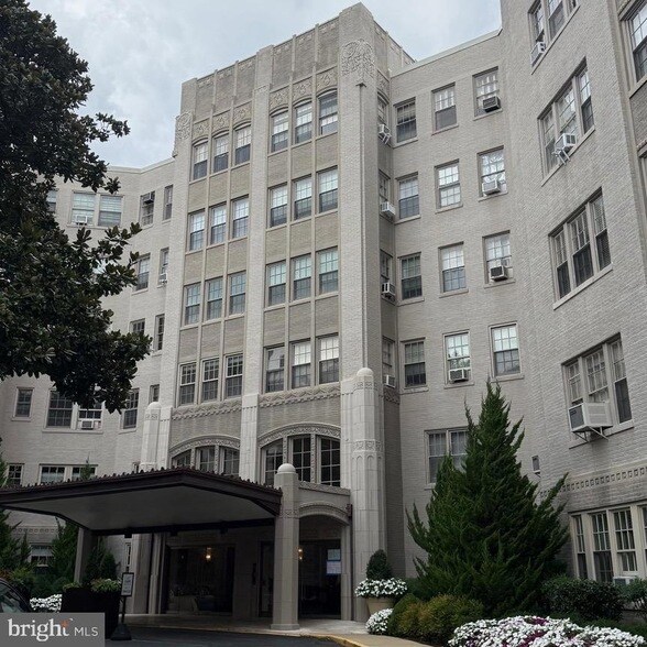Photo - 2737 Devonshire Pl NW Unit 105