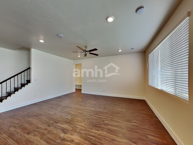 Photo - 1354 E Ludlow St