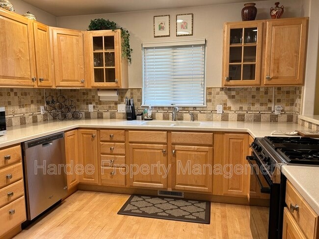 Photo - 830 E Riverpark Ln