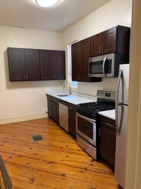 Building Photo - 4021 Pine St Unit 1