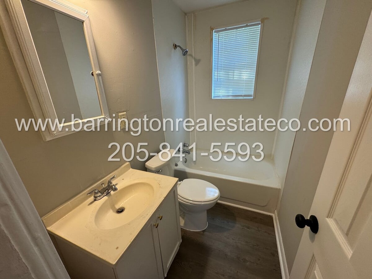 Photo - 1317 Woodward Rd