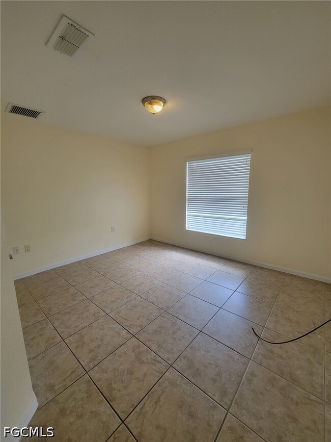 Building Photo - 8071 Liriope Loop