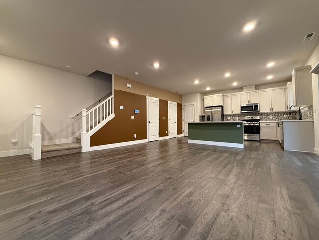 Photo - 18406 SW Buckhorn Dr