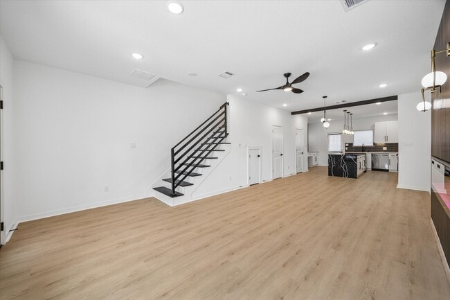 Photo - 8129 Safebuy St Unidad B