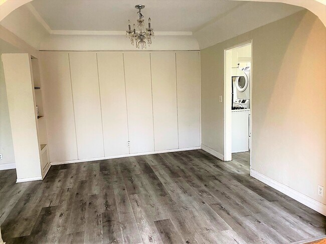 Photo - 10623 Kinnard Ave Unidad 10623