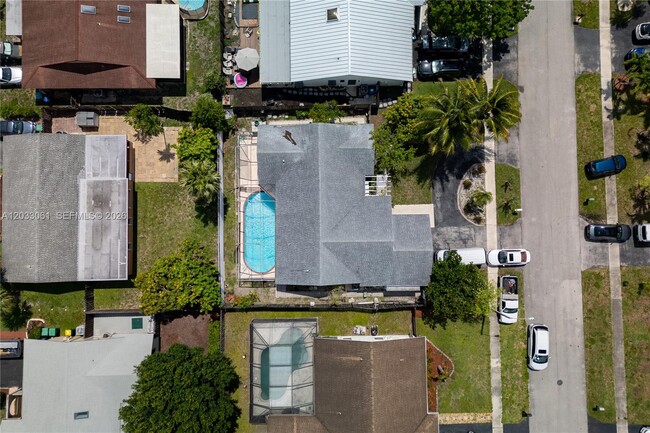 Photo - 8521 NW 53rd St