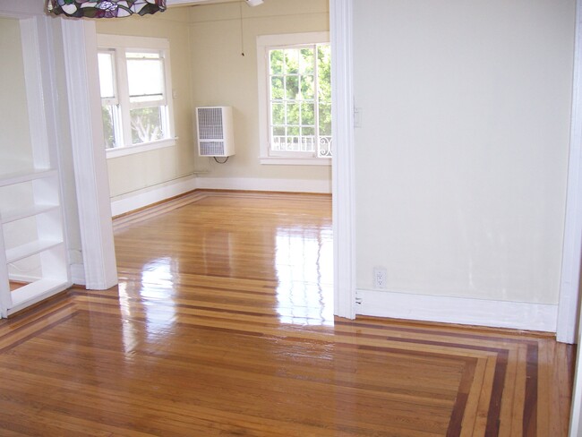 View of Dining room looking towards Living room - 6200 De Longpre Ave Apartments Unit D