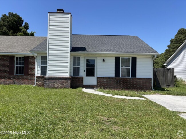 Building Photo - 2302 Knollwood Ln Rental