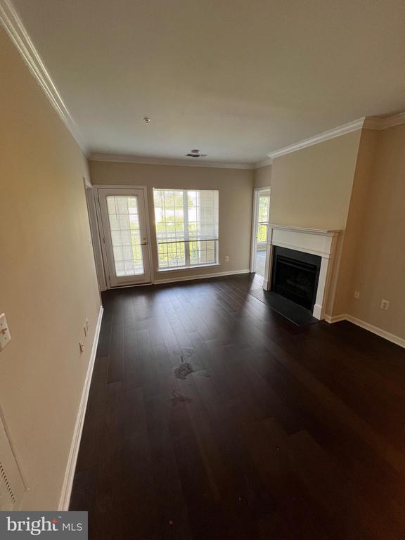 Building Photo - 4561 Strutfield Ln Unit 3309