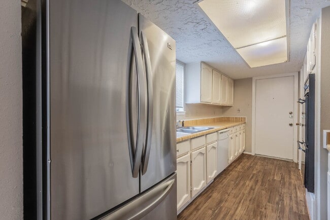 Photo - 6015 Knotty Post Ln