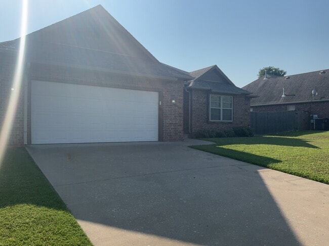Building Photo - 14537 S Urbana Ct Rental