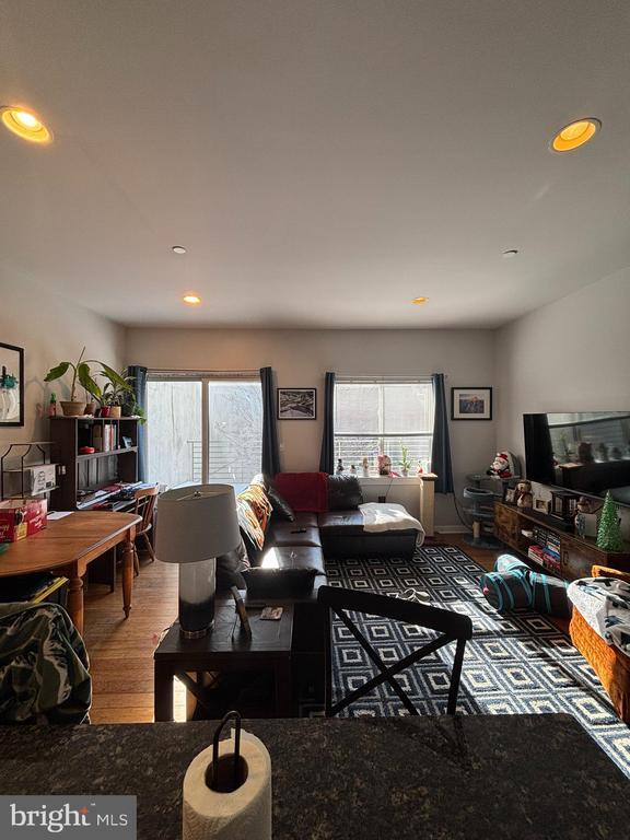 Photo - 3862 Lancaster Ave Unidad 201