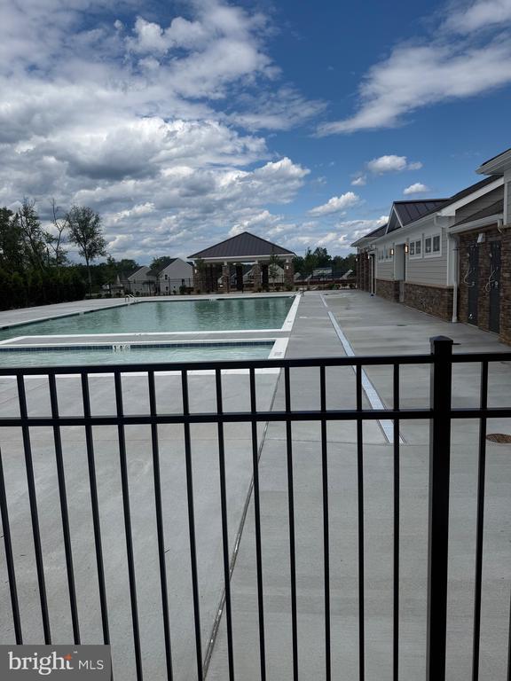 Photo - 921 Playfair Terrace Wy