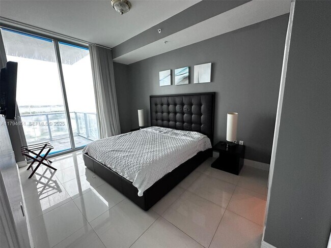 Photo - 7930 East Dr Unit 1007