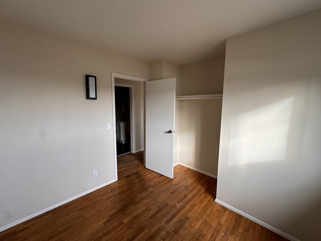 Photo - 693 N Cherry St