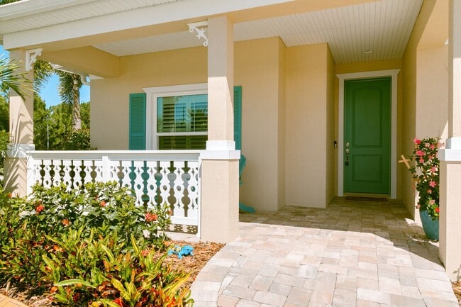 Photo - 1398 Tullagee Ave