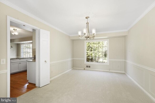 Photo - 3725 Templeton Pl