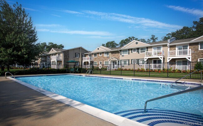 Building Photo - 3 Williams Blvd Unit 2M Rental