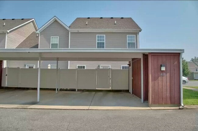 Photo - 219 Rowlette Cir