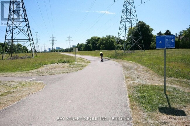 Photo - 31 Kenton Dr