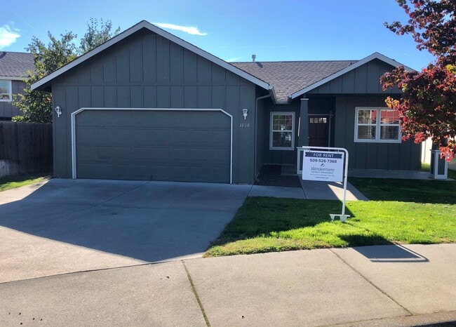 Building Photo - 1158 SE Surita Ct Rental