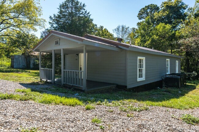 Photo - Newly Renovated Beauty in Pinson!