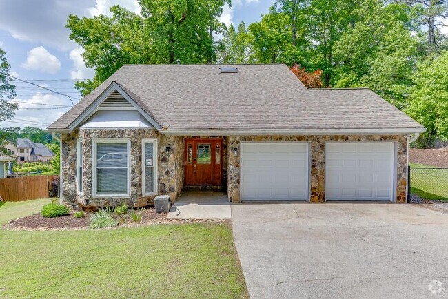 Building Photo - 1813 Rambling Woods Dr NW Rental