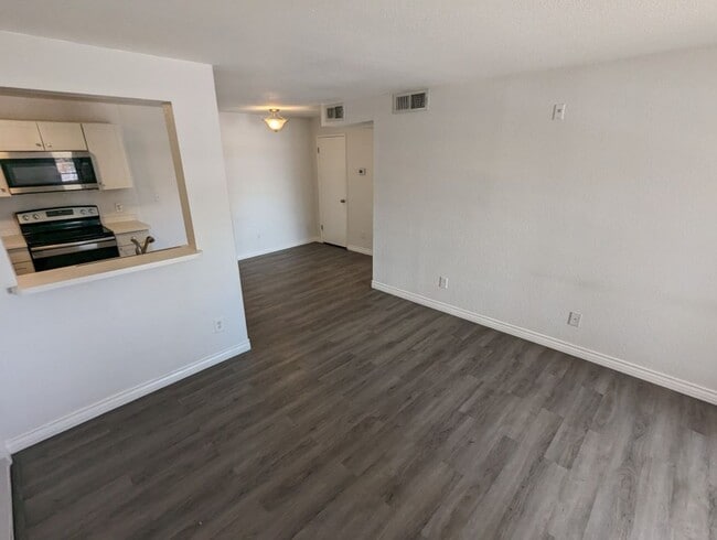 Photo - 240 Mission Catalina Ln