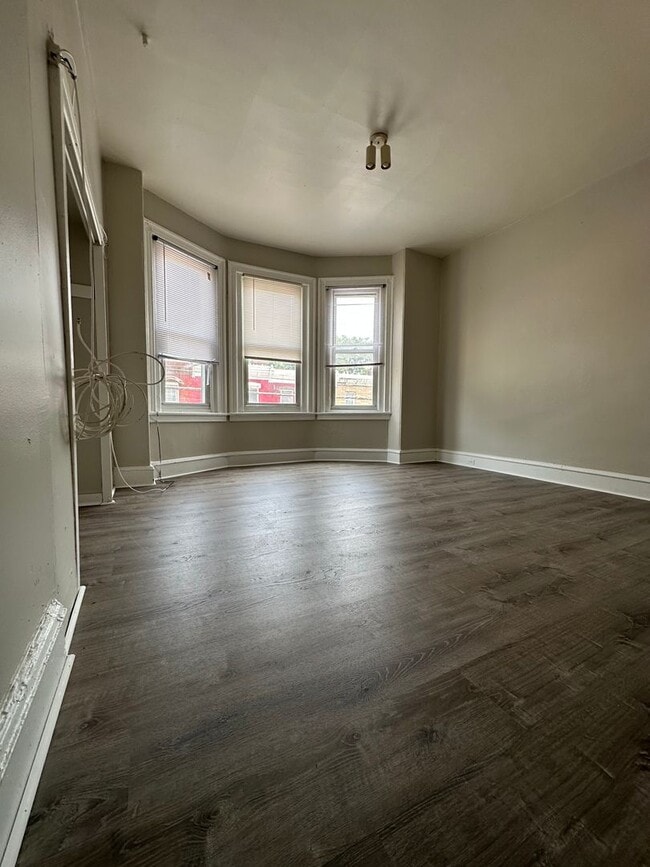 Photo - 1232 W Somerset St Unidad 2