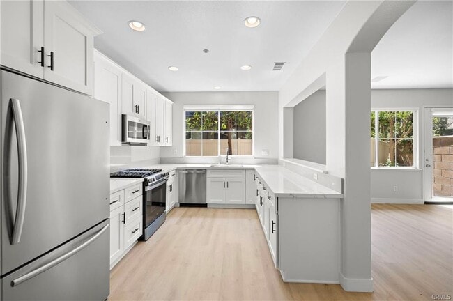 Photo - 82 Rosenblum