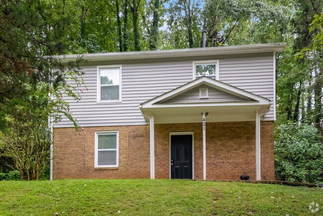 Building Photo - 421 Whispering Pines Dr Rental