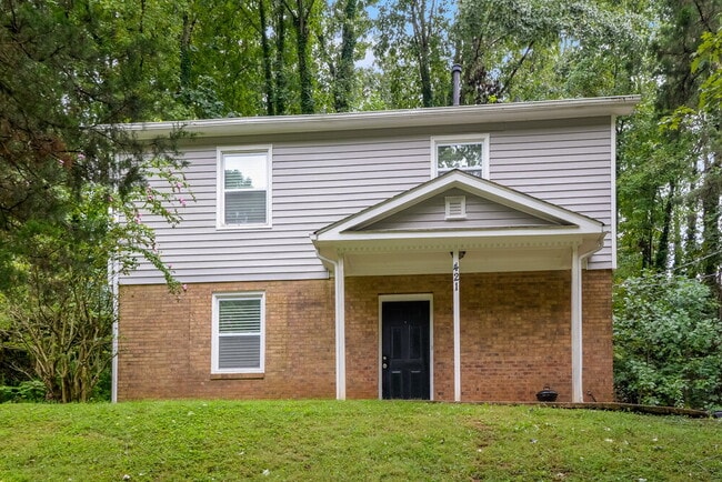 Building Photo - 421 Whispering Pines Dr Rental