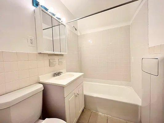 Photo - 2 bedroom in Bronx NY 10465 Unit 1C