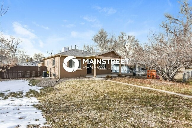 Photo - 3 Bedroom Pet-Friendly Home in Englewood, CO with Main Street Renewal
