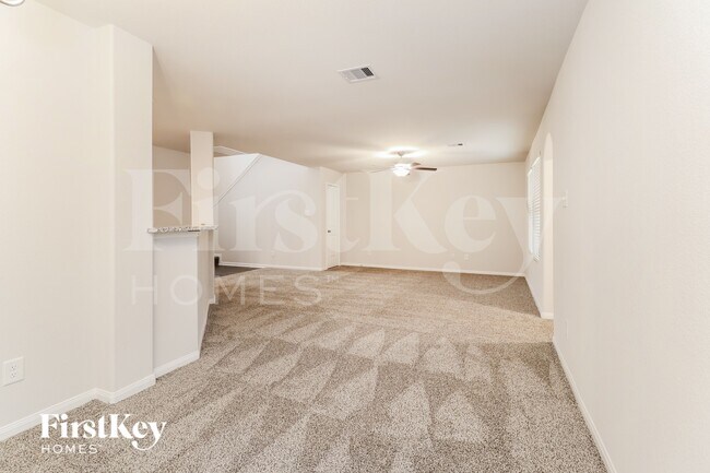 Photo - 25617 Roy Rogers Rd