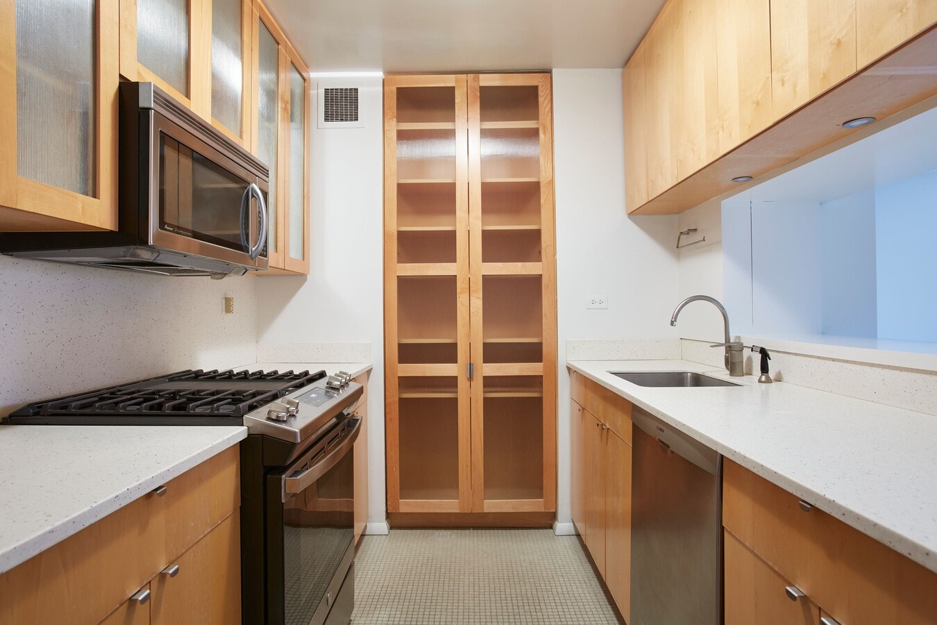 Photo - 40 E 94th St