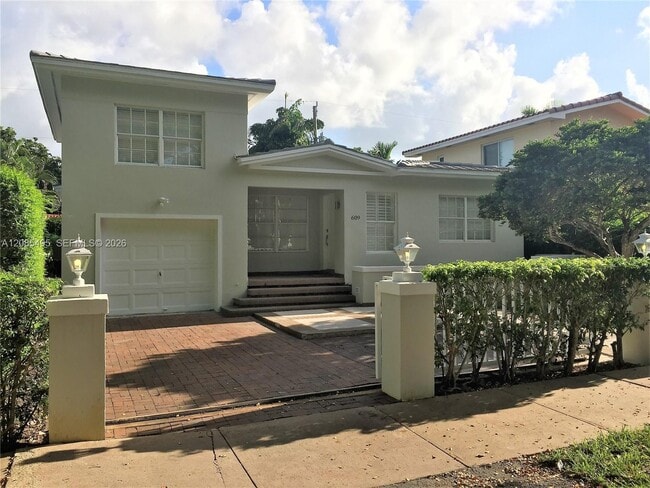 Photo - 609 Puerta Ave