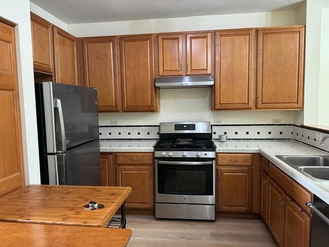 Photo - 2527 Oneida Ln