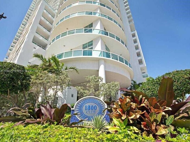 Building Photo - 1800 N Bayshore Dr Unit 2915 Rental