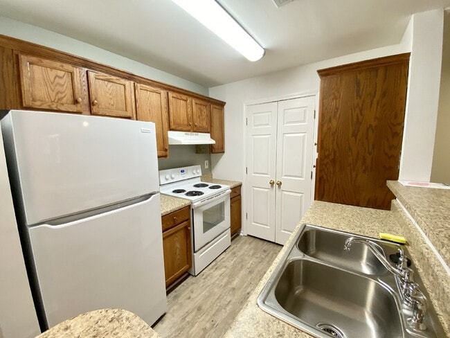 Photo - First Floor, One Bedroom Condo at the Reserve at Woodbridge. Unit D112