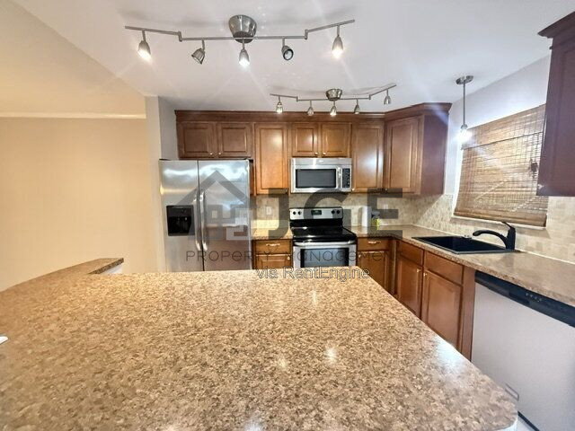 516 Osprey Dr Unit 16a