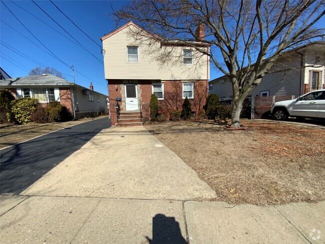 Building Photo - 1086 Tulip Ave Rental