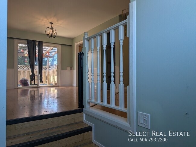 Photo - 46396 Strathcona Rd