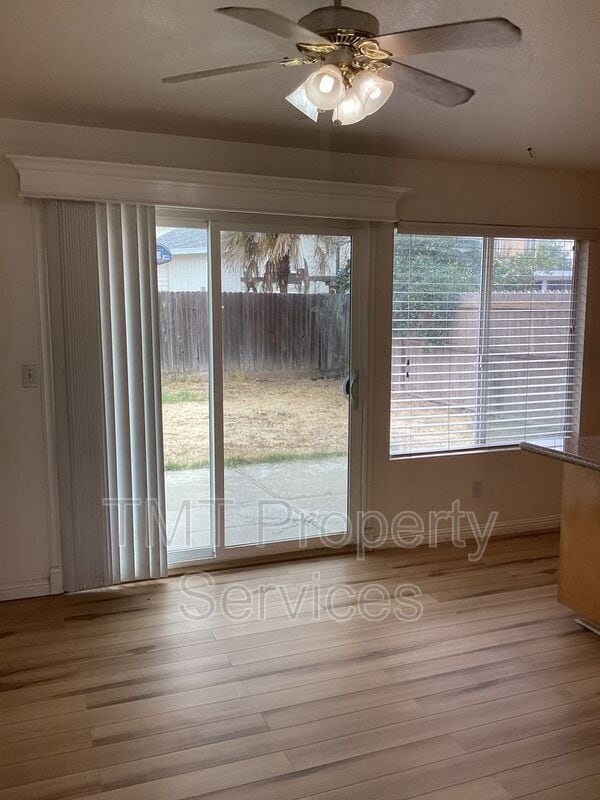 Photo - 8587 New Island Way