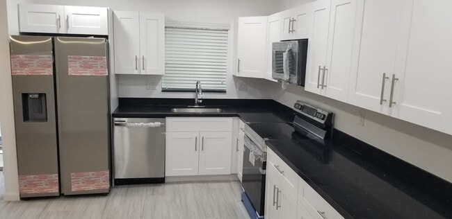 Photo - 3430 N 65th Ave