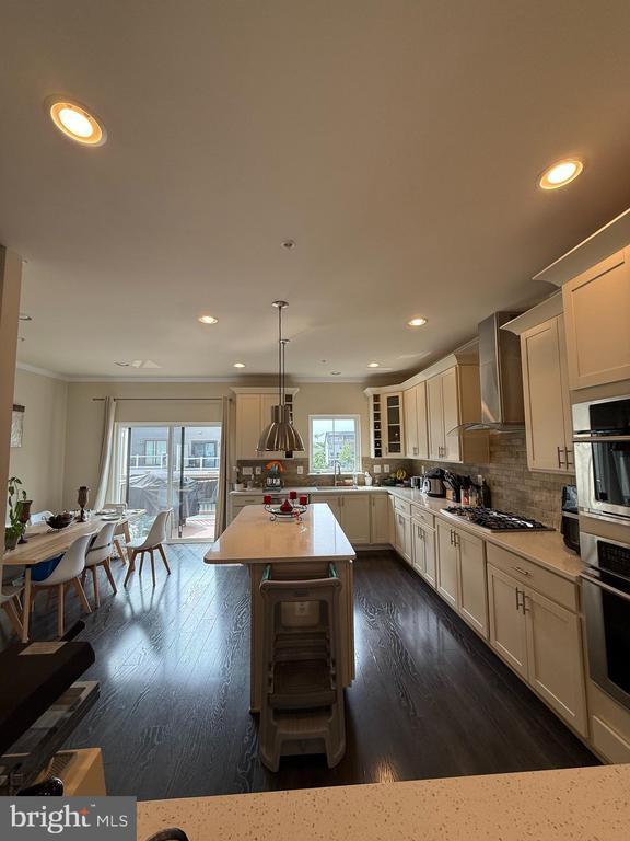 Photo - 189 Green Poplar Loop