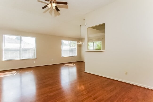 Photo - 214 Deer Bridge Dr