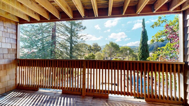 Photo - 50 Corte Real Unit 1