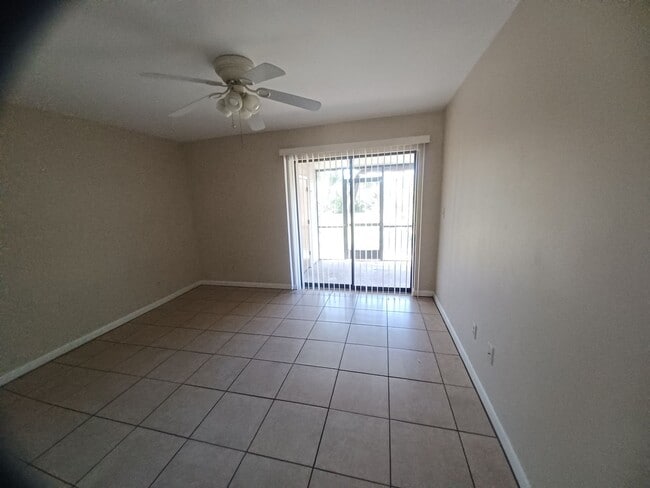 Photo - 17382 W Carnegie Cir